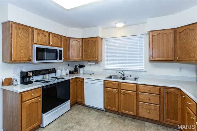 1336 Westbend Drive, Dardenne Prairie, MO 63368