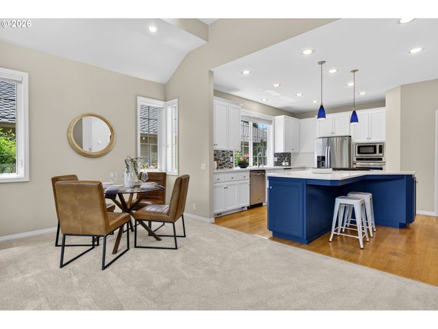 4086 Nw GLENEAGLES Pl, Portland, OR 97229