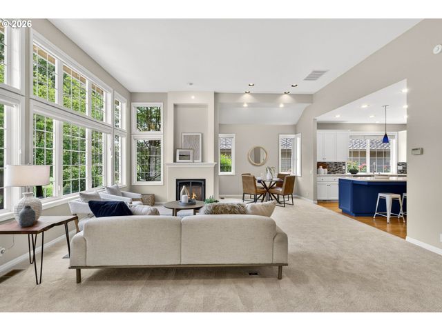 4086 Nw GLENEAGLES Pl, Portland, OR 97229