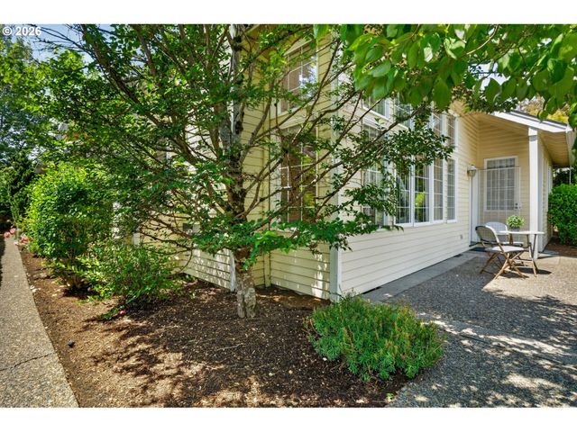 4086 Nw GLENEAGLES Pl, Portland, OR 97229