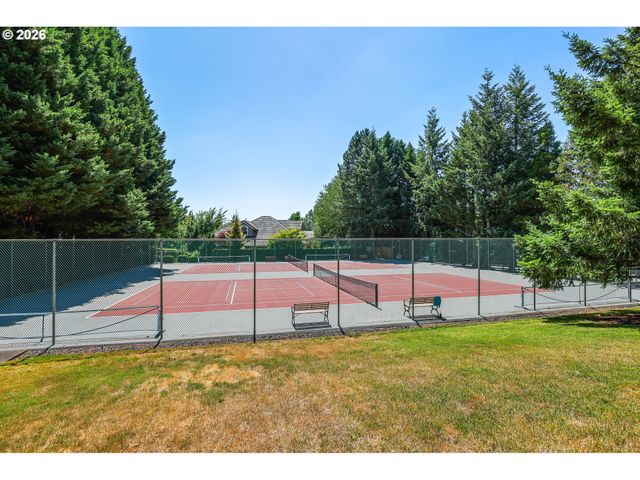 4086 Nw GLENEAGLES Pl, Portland, OR 97229
