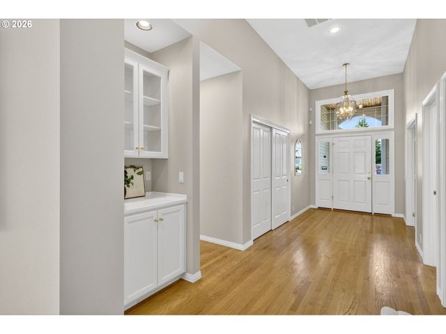 4086 Nw GLENEAGLES Pl, Portland, OR 97229