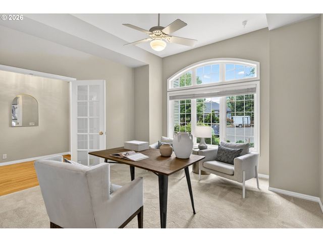 4086 Nw GLENEAGLES Pl, Portland, OR 97229
