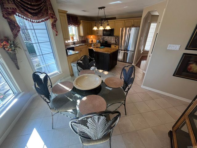 16 Heraldia Lane, Hot Springs Village, AR 71909