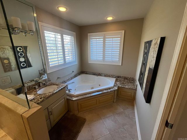 16 Heraldia Lane, Hot Springs Village, AR 71909