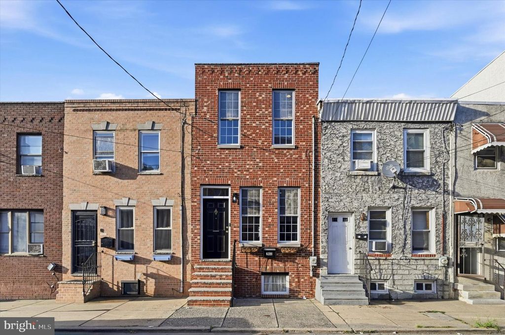 2631 ELLSWORTH ST, PHILADELPHIA, PA 19146 — exterior