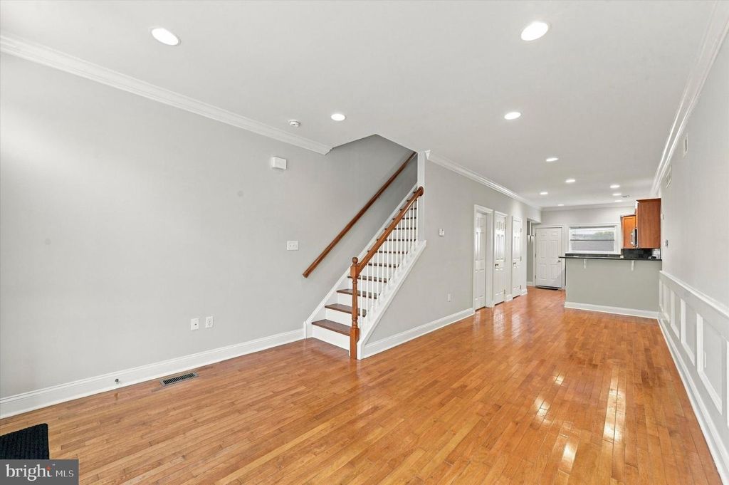 2631 ELLSWORTH ST, PHILADELPHIA, PA 19146 — photo 3