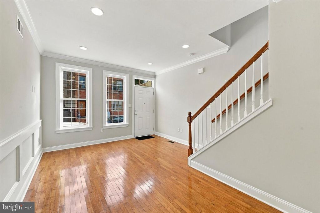 2631 ELLSWORTH ST, PHILADELPHIA, PA 19146 — photo 5
