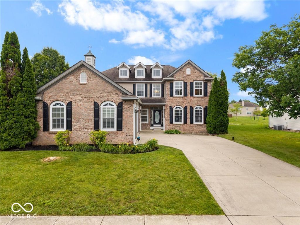 12647 Brookdale Drive, Fishers, IN 46037