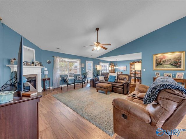 188 Bremerton Drive SW, Huntsville, AL 35824