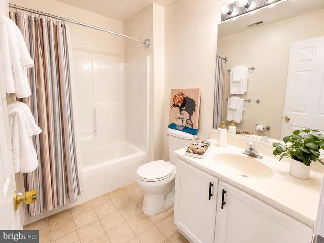 114 MERGANSER CT, Chester, MD 21619