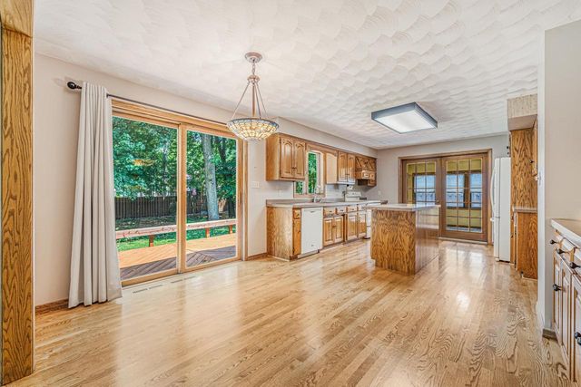 3324 S WHITE BIRCH LANE, Appleton, WI 54915