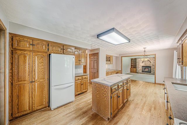 3324 S WHITE BIRCH LANE, Appleton, WI 54915