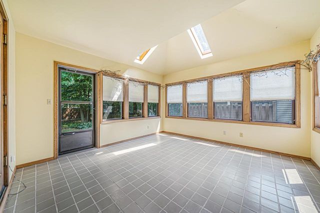 3324 S WHITE BIRCH LANE, Appleton, WI 54915