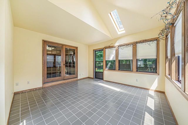 3324 S WHITE BIRCH LANE, Appleton, WI 54915