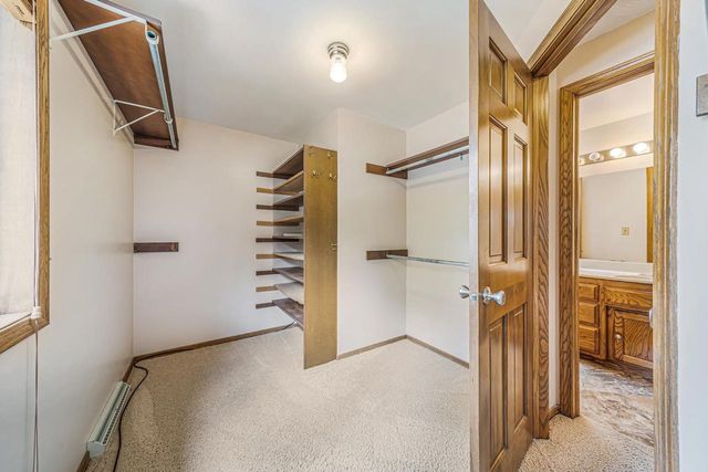 3324 S WHITE BIRCH LANE, Appleton, WI 54915