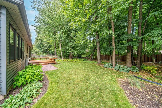 3324 S WHITE BIRCH LANE, Appleton, WI 54915