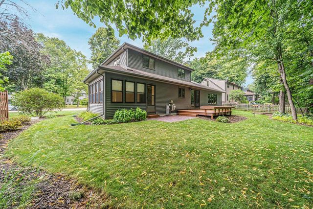 3324 S WHITE BIRCH LANE, Appleton, WI 54915
