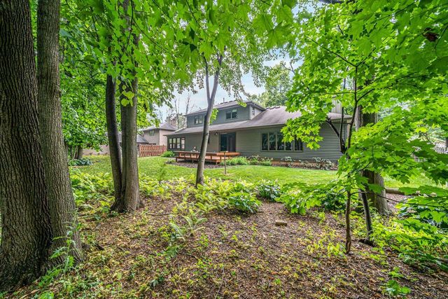 3324 S WHITE BIRCH LANE, Appleton, WI 54915
