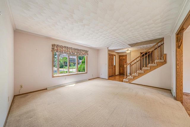 3324 S WHITE BIRCH LANE, Appleton, WI 54915