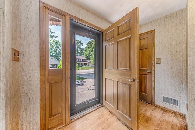 3324 S WHITE BIRCH LANE, Appleton, WI 54915