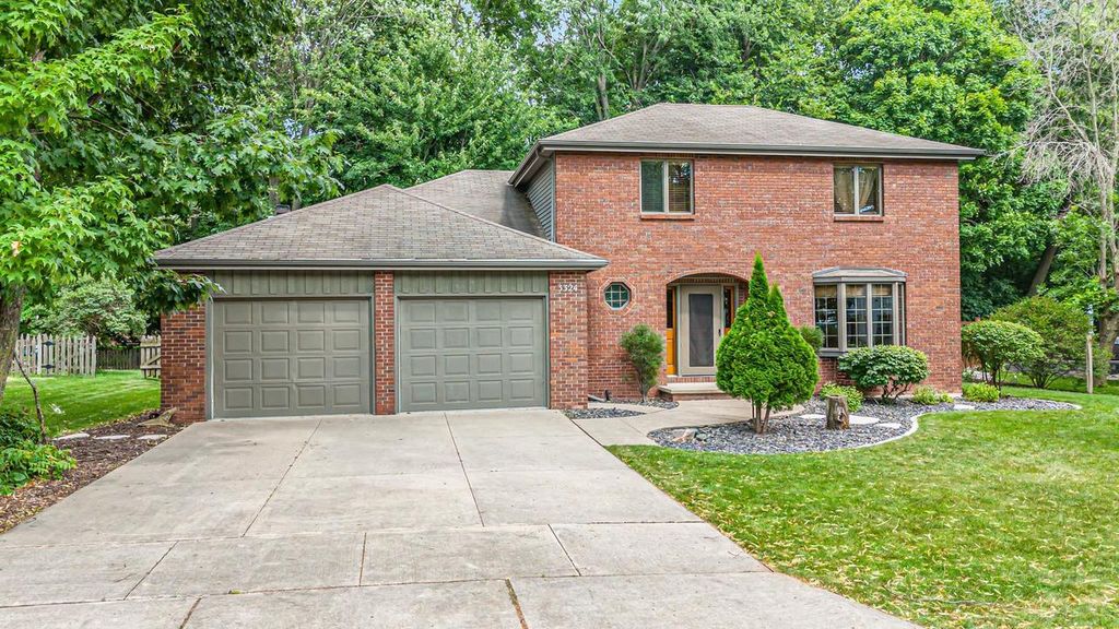 3324 S WHITE BIRCH LANE, Appleton, WI 54915