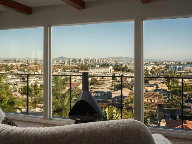 3330 Ingelow St, San Diego, CA 92106