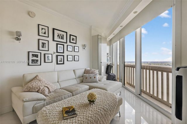 1000 Island Blvd PH9, Aventura, FL 33160