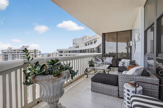 1000 Island Blvd PH9, Aventura, FL 33160