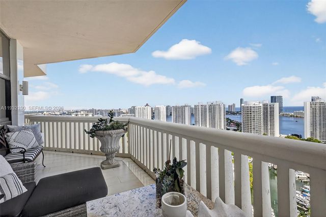 1000 Island Blvd PH9, Aventura, FL 33160