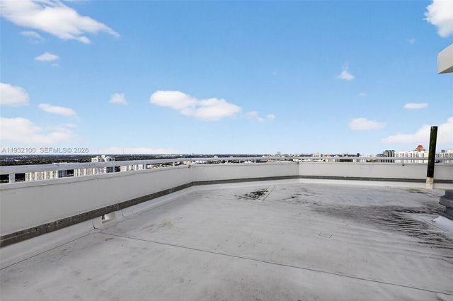 1000 Island Blvd PH9, Aventura, FL 33160