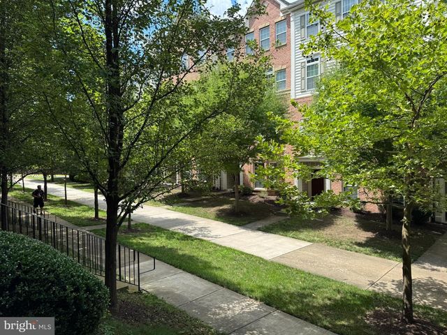 2503 EASTBOURNE DR, Woodbridge, VA 22191