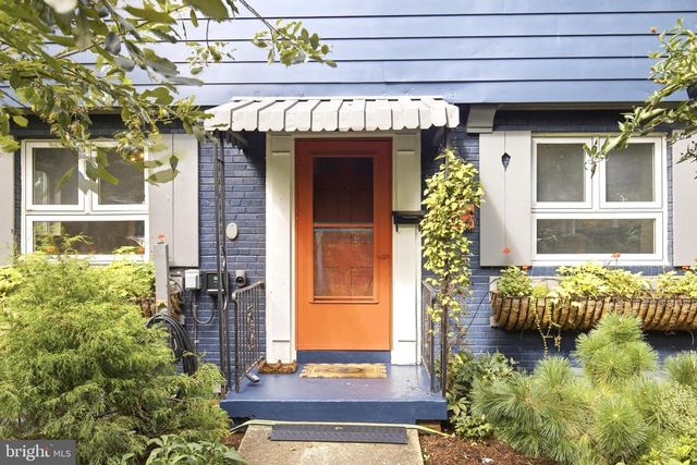 2422 LAKE AVE, Cheverly, MD 20785