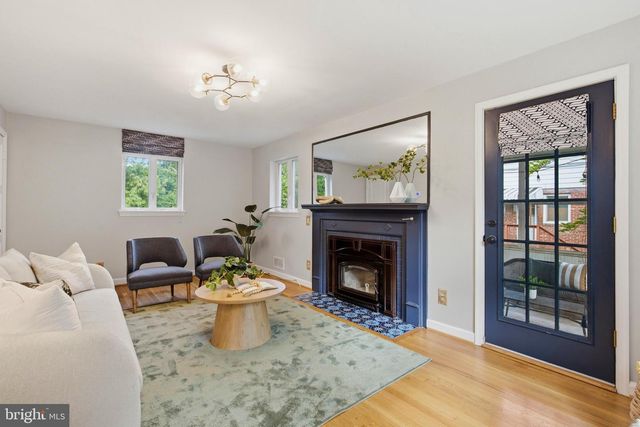 2422 LAKE AVE, Cheverly, MD 20785