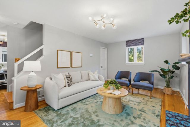 2422 LAKE AVE, Cheverly, MD 20785