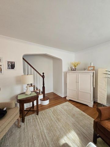 34 Southern Dr, Fair Lawn Boro, NJ 07410