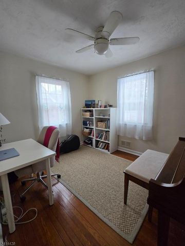 34 Southern Dr, Fair Lawn Boro, NJ 07410