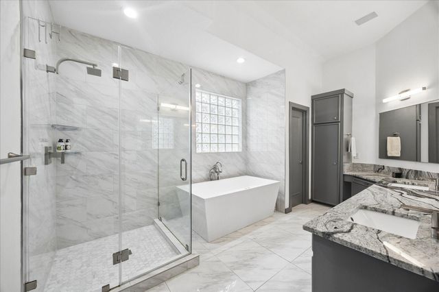 6406 Rodrigo Street B, Houston, TX 77007