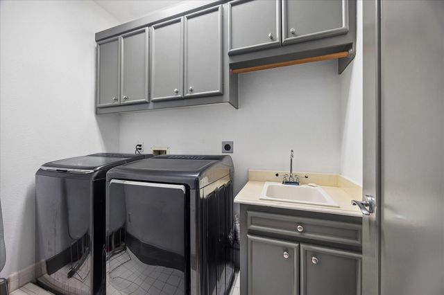 6406 Rodrigo Street B, Houston, TX 77007