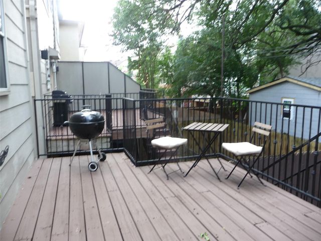 6406 Rodrigo Street B, Houston, TX 77007