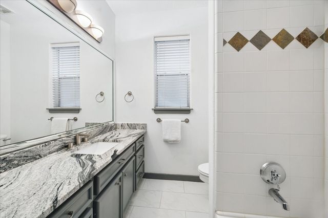 6406 Rodrigo Street B, Houston, TX 77007