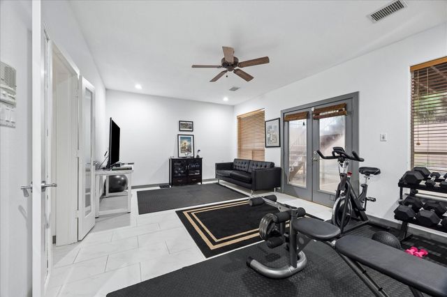 6406 Rodrigo Street B, Houston, TX 77007