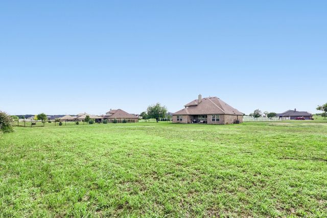 109 Mountain Vista Drive, Fort Worth, TX 76126