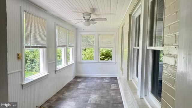 816 N HOUCKSVILLE RD, Hampstead, MD 21074
