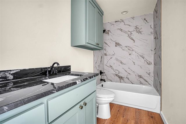 706 Cherry Ave, Cache, OK 73527