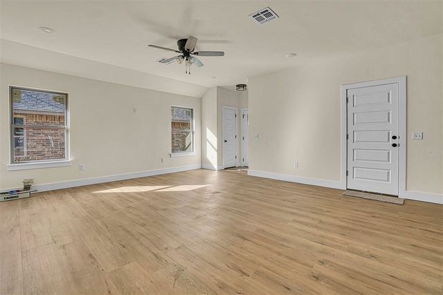 706 Cherry Ave, Cache, OK 73527