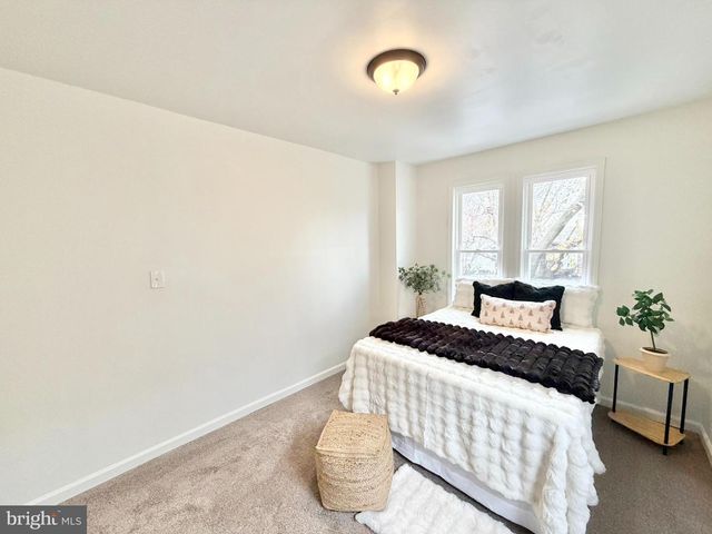 1617 NAUDAIN ST, Harrisburg, PA 17104