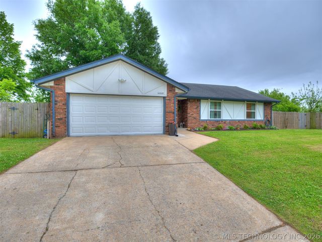 10008 E 33rd Place, Tulsa, OK 74146