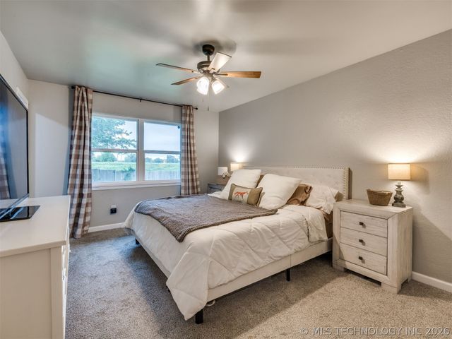 10008 E 33rd Place, Tulsa, OK 74146