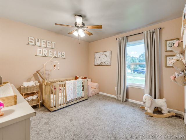 10008 E 33rd Place, Tulsa, OK 74146